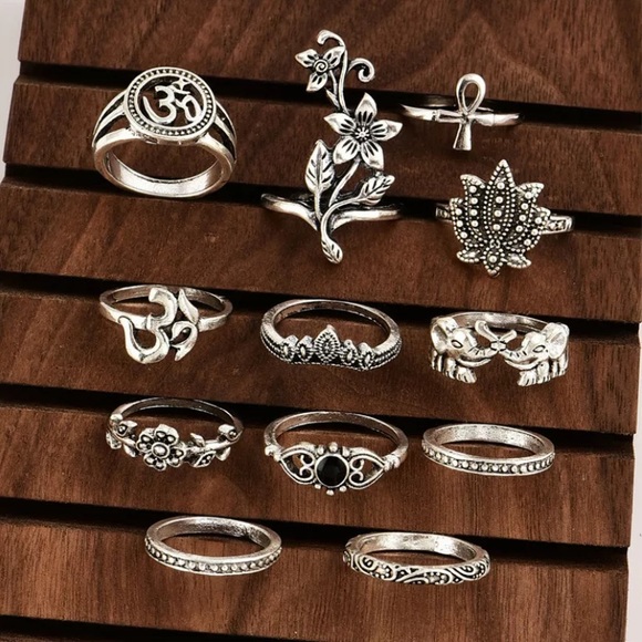 12 piece ring set - Picture 3 of 3